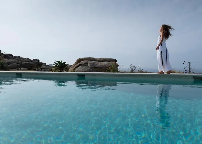 Frederica In Mykonos * Super Paradise Beach (Mykonos)