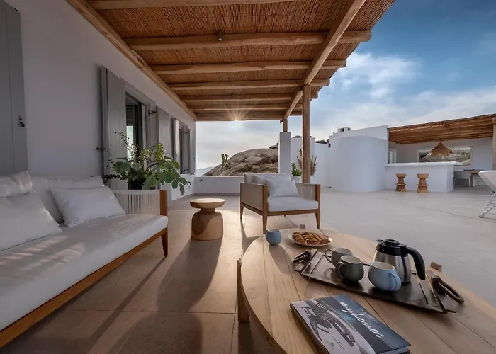 Frederica In Mykonos Super Paradise Beach (Mykonos)